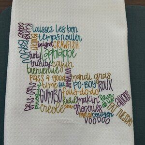 NEW - Cute Kitchen Towel - Louisiana w/ Words